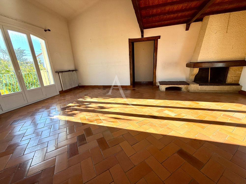 � vendre  Maison M�ze (34140)