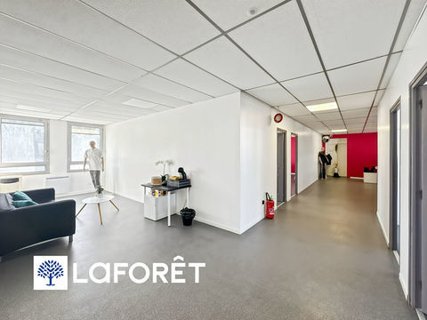 Bureaux Ris Orangis 209.62 m2, proche Tramway 224500 91130 Ris orangis