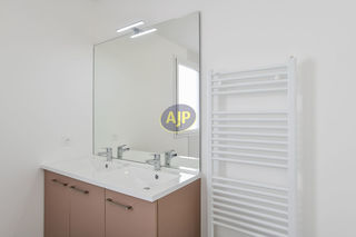  Maison 4 pi�ces 83 m� Merignac