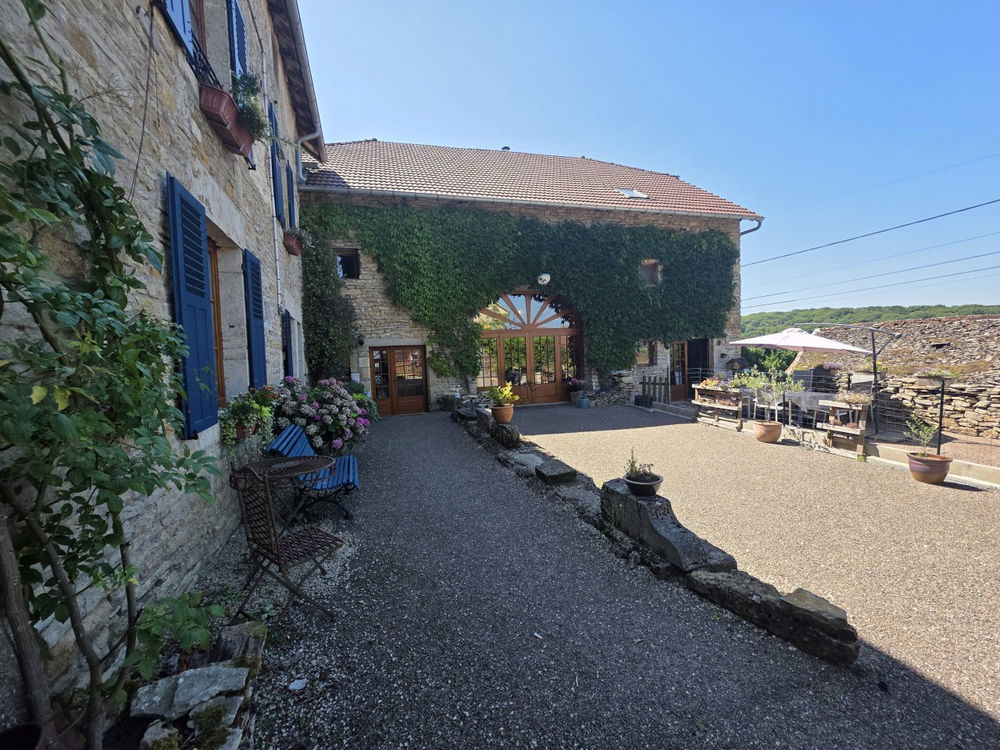 � vendre  Villa Colombotte (70240)