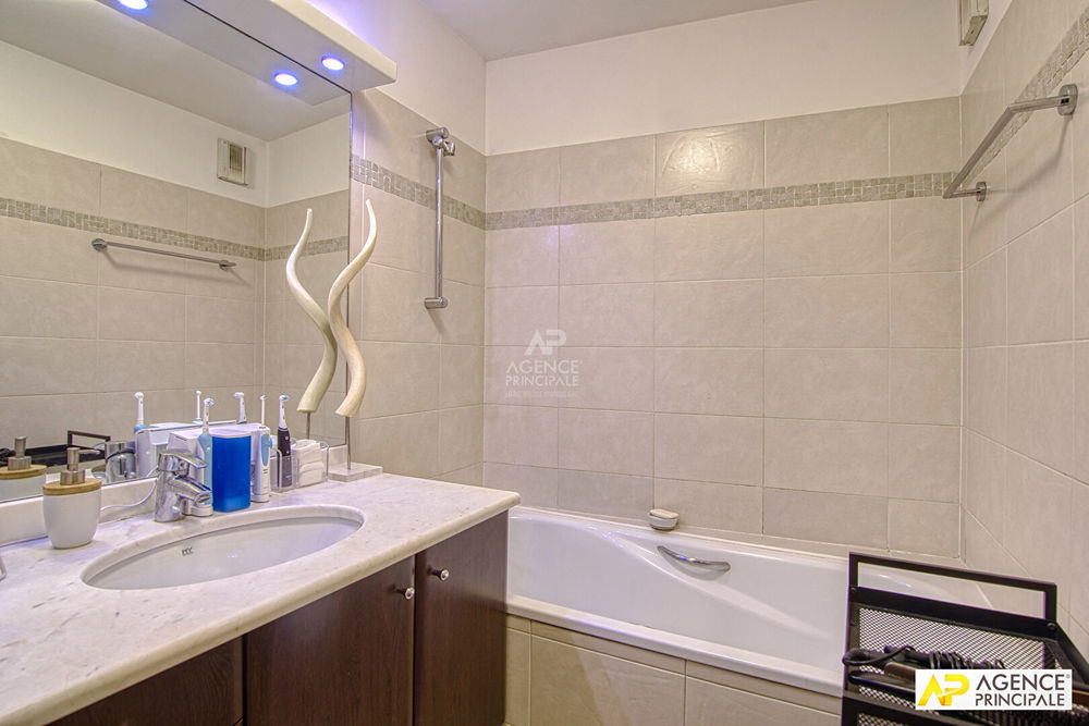 � vendre  Appartement Versailles (78000)