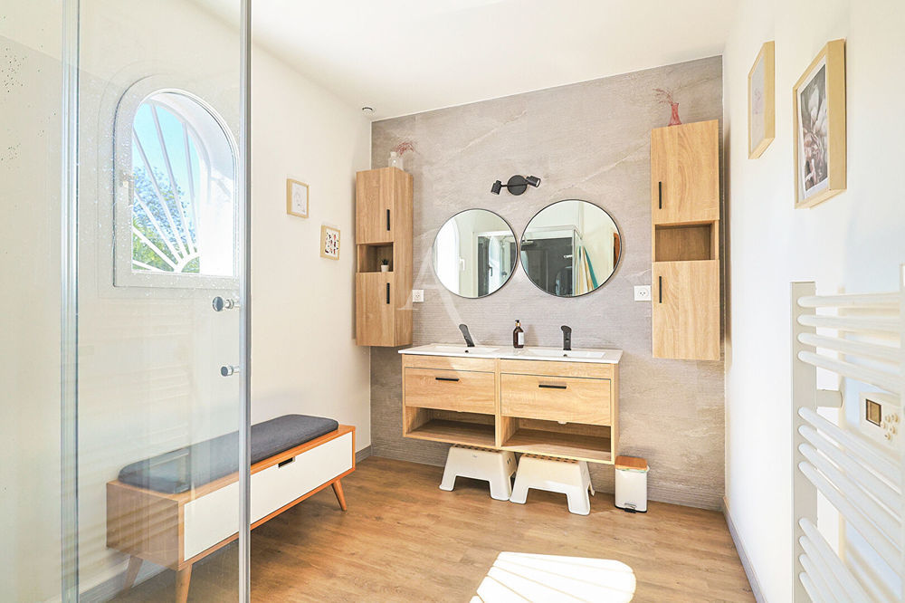 � vendre  Maison Solli�s-Pont (83210)