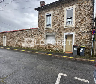  Immeuble � vendre 8 pi�ces 331 m�