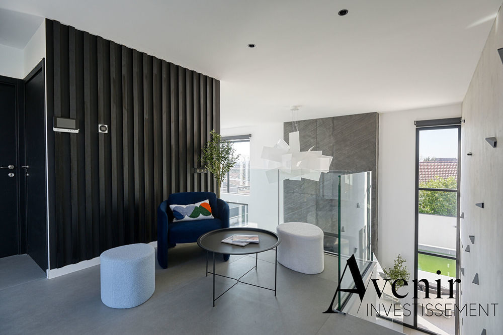 � vendre  Maison D�cines-Charpieu (69150)