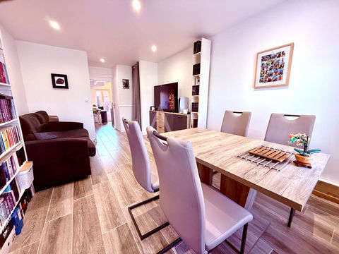   Coquette Maison de Ville � Marcilly-en-Villette ! Maison - 2 pi�ce(s) - 42 m�