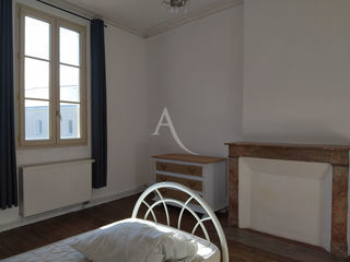  Appartement � louer 4 pi�ces 122 m�