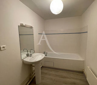  Appartement � louer 4 pi�ces 100 m�