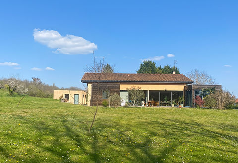   Maison Lamothe Capdeville 6 pi�ce(s) 220 m2 Maison - 6 pi�ce(s) - 220 m�