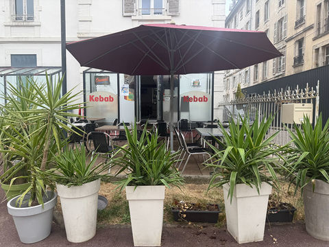 VITTEL - Fonds de commerce de restauration rapide avec terrasse am&eacute;nag&eacute;e 57000 88800 Vittel