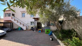  Maison � vendre 9 pi�ces 225 m�