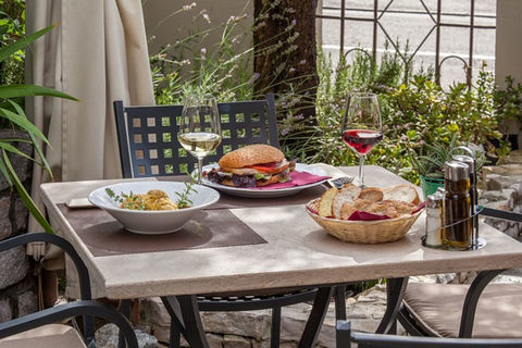 Fonds de commerce Restaurant Hy&egrave;res 150 m2 270000 83400 Hyeres