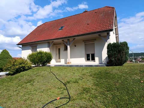   Baisse de prix, affaire � saisir  jolie maison  en p�riph�rie de Vesoul, 6 pi�ce(s) 126m2 Maison - 6 pi�ce(s) - 126 m�