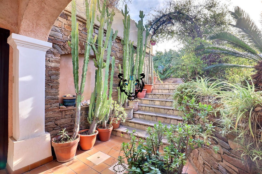 � vendre  Maison Les Issambres (83380)