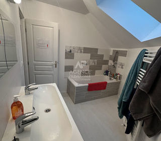  Maison � louer 7 pi�ces 166 m�