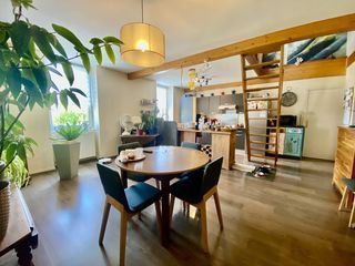  Maison � vendre 9 pi�ces 279 m�