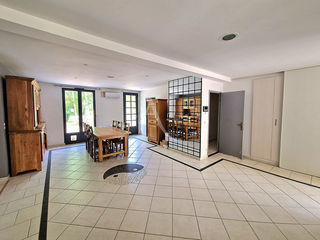  Maison � vendre 9 pi�ces 258 m�