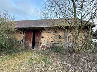  Remise / Grange � vendre 3 pi�ces 550 m�