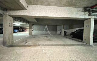  Parking / Garage � vendre 12 m�