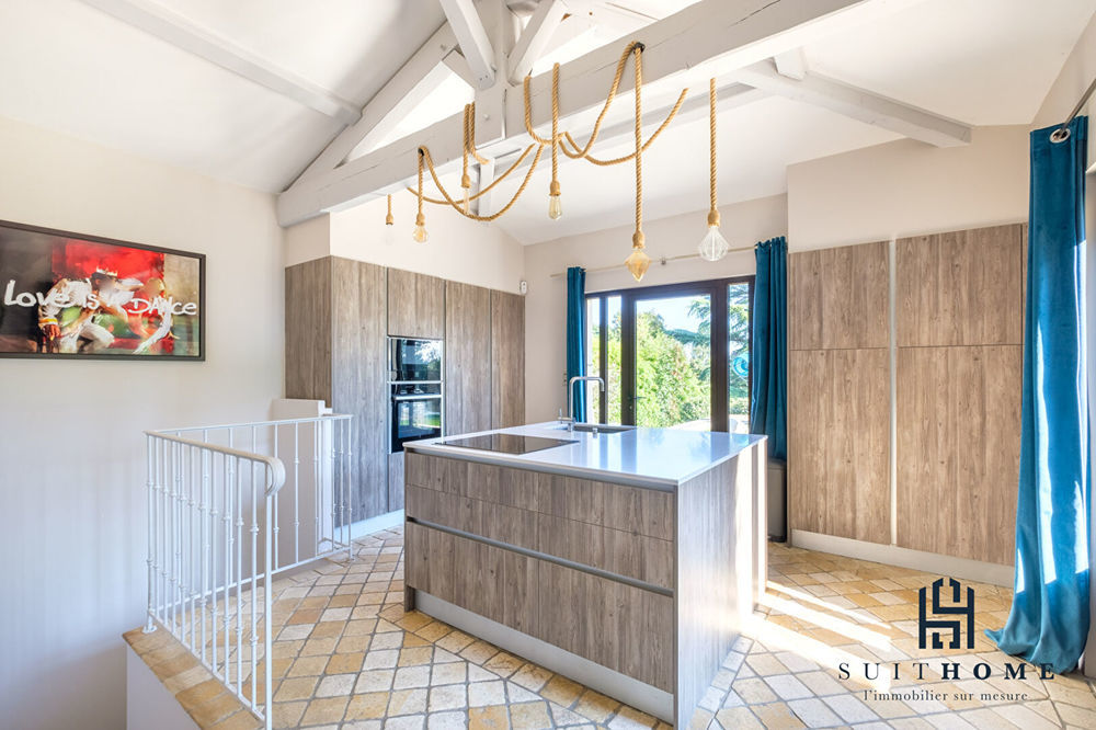 � vendre  Maison Saint-Romain-au-Mont-d'Or (69270)