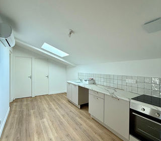  Appartement � louer 3 pi�ces 77 m�