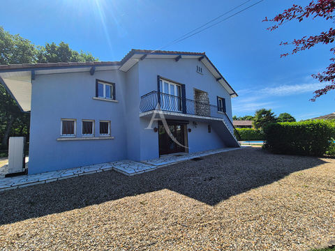   Villeneuve de Marsan Maison - 6 pi�ce(s) - 162 m�