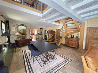  Maison � vendre 8 pi�ces 239 m�