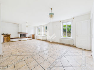  Maison � vendre 10 pi�ces 317 m�