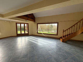  Maison � louer 5 pi�ces 175 m�