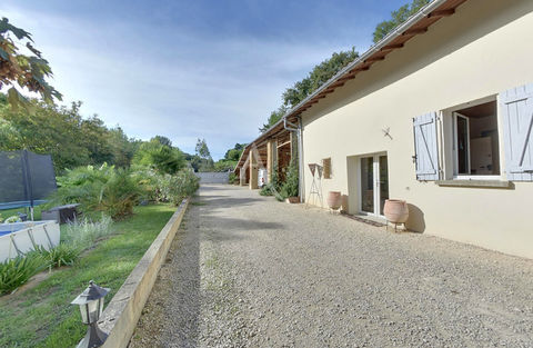   Maison 260m� LAMOTHE CAPDEVILLE Maison - 11 pi�ce(s) - 260 m�