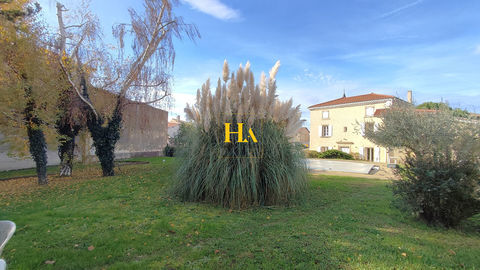   Maison 7 pi�ces de 165 m� � Chanos-Curson sur un terrain de 1 418 m� Maison - 7 pi�ce(s) - 165 m�