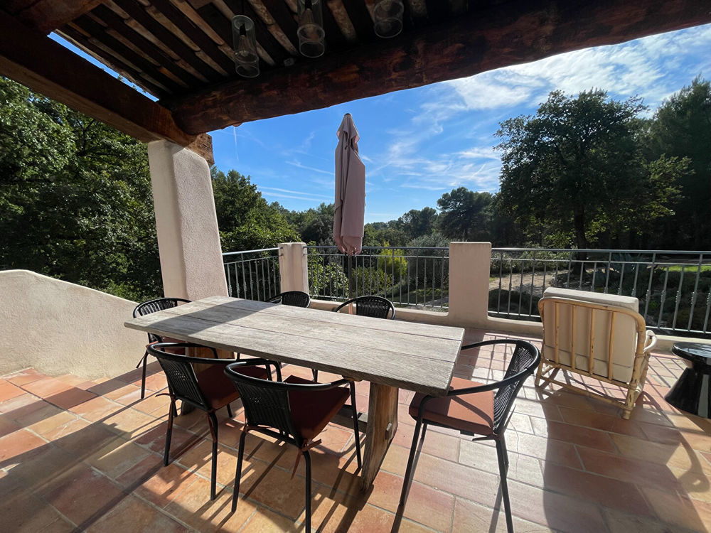 � vendre  Maison �guilles (13510)