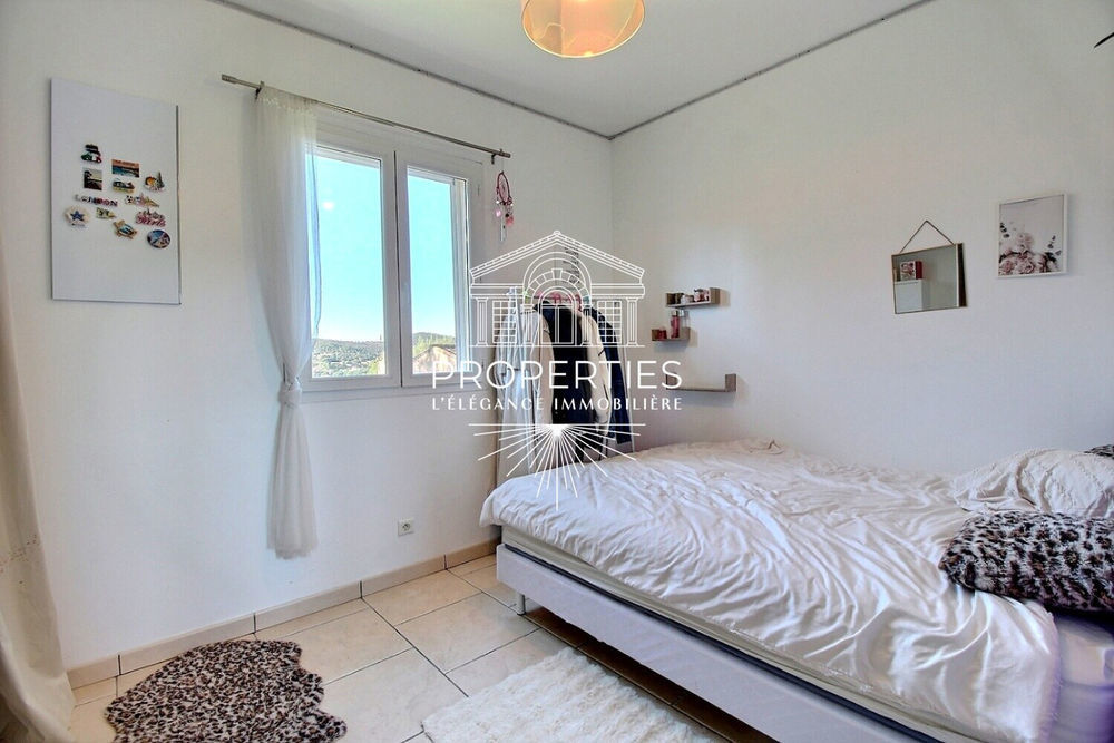 � vendre  Maison Bormes-les-Mimosas (83230)