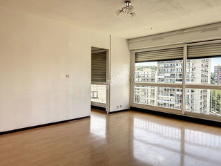 Location Appartement 4 pièces 81 m²
