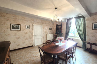  Maison � vendre 9 pi�ces 244 m�