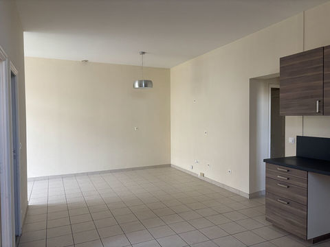   LA FERTE ALAIS - F2 avec bureau Appartement - 2 pi�ce(s) - 52 m�