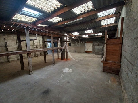 LOCAUX SECTEUR PERVERIE 222 m2 346500 44000 Nantes