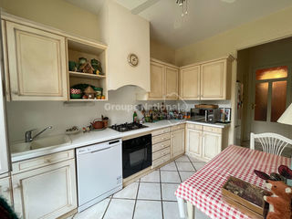  Maison � vendre 9 pi�ces 350 m�