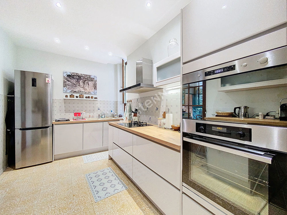 � vendre  Maison Sisteron (04200)