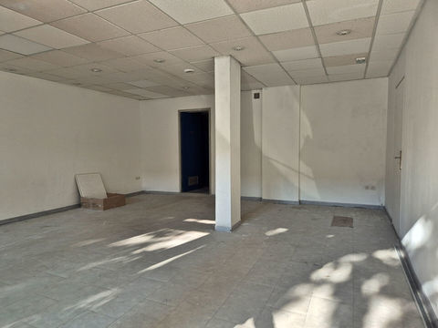 LOCAL COMMERCIAL 1000 13200 Arles