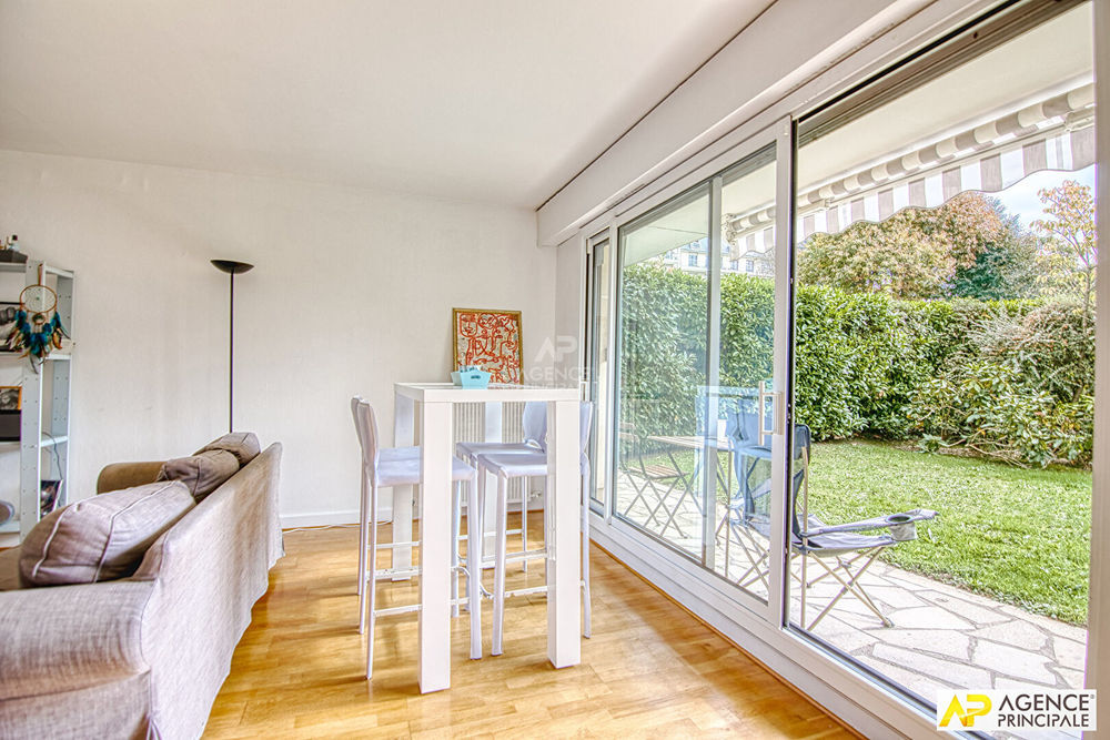 � vendre  Appartement Versailles (78000)