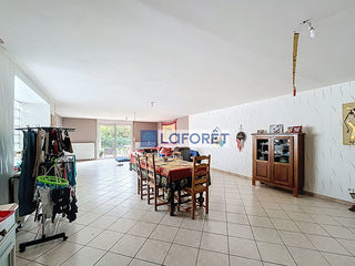  Maison � vendre 10 pi�ces 296 m�