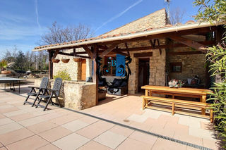  Maison � vendre 8 pi�ces 300 m�