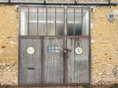 ENTREPOT 160m2 BRIE COMTE ROBERT 1990 77170 Brie comte robert