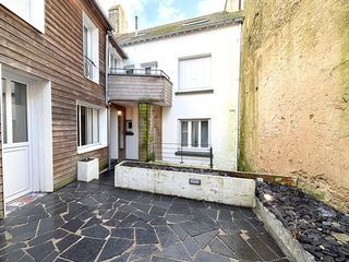  Immeuble � vendre 13 pi�ces 138 m�