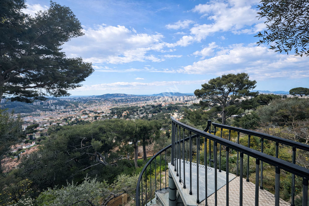 � vendre  Maison Toulon (83000)