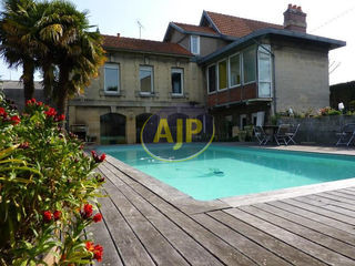  Maison � vendre 12 pi�ces 320 m�