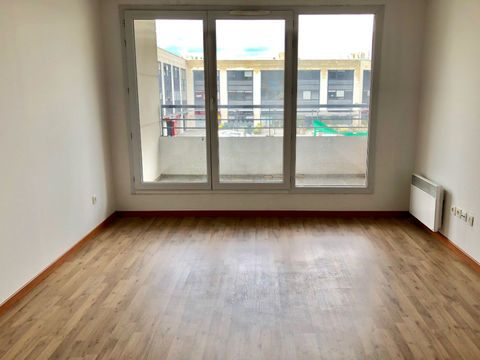   Appartement 2 pi�ces � Lognes, centre ville, 3min du RER A + parking Appartement - 2 pi�ce(s) - 42 m�