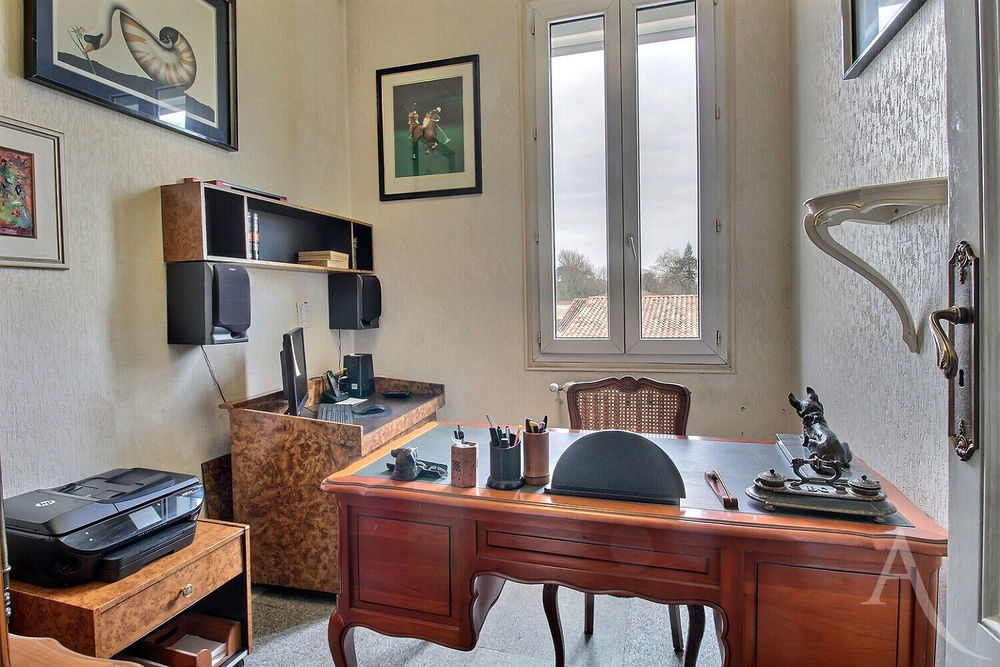 � vendre  Villa L�ognan (33850)