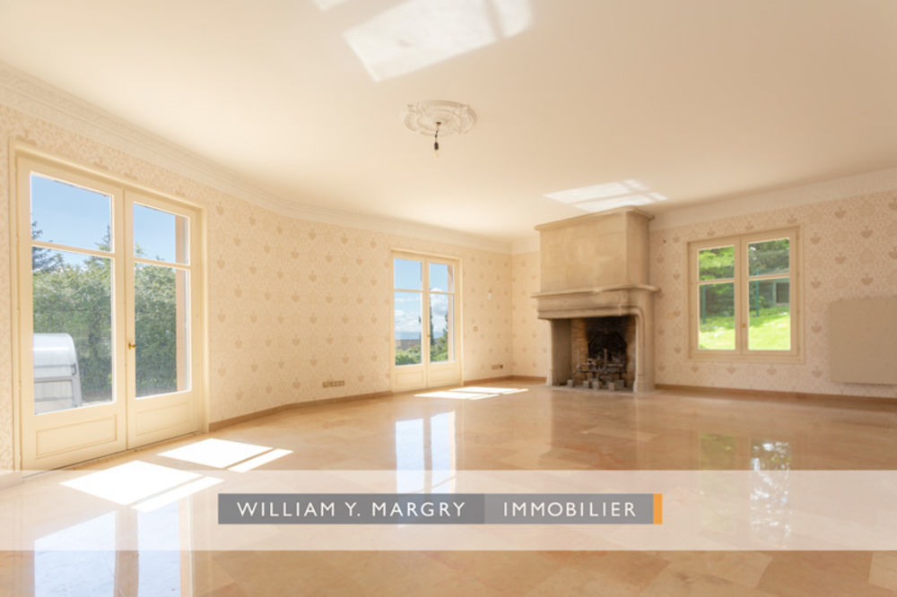 � vendre  Maison Gex (01170)