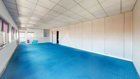 Local commercial CHILLY-MAZARIN 66.51 m&sup2; 109900 91380 Chilly mazarin